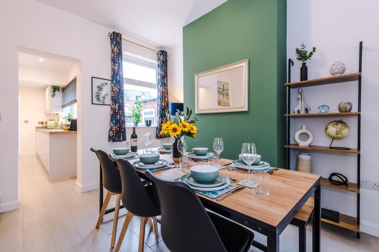 Stunning 3-Bed Home In Nantwich By 53 Degrees Property - Amazing Location, Ideal For Groups - Sleeps 6 エクステリア 写真