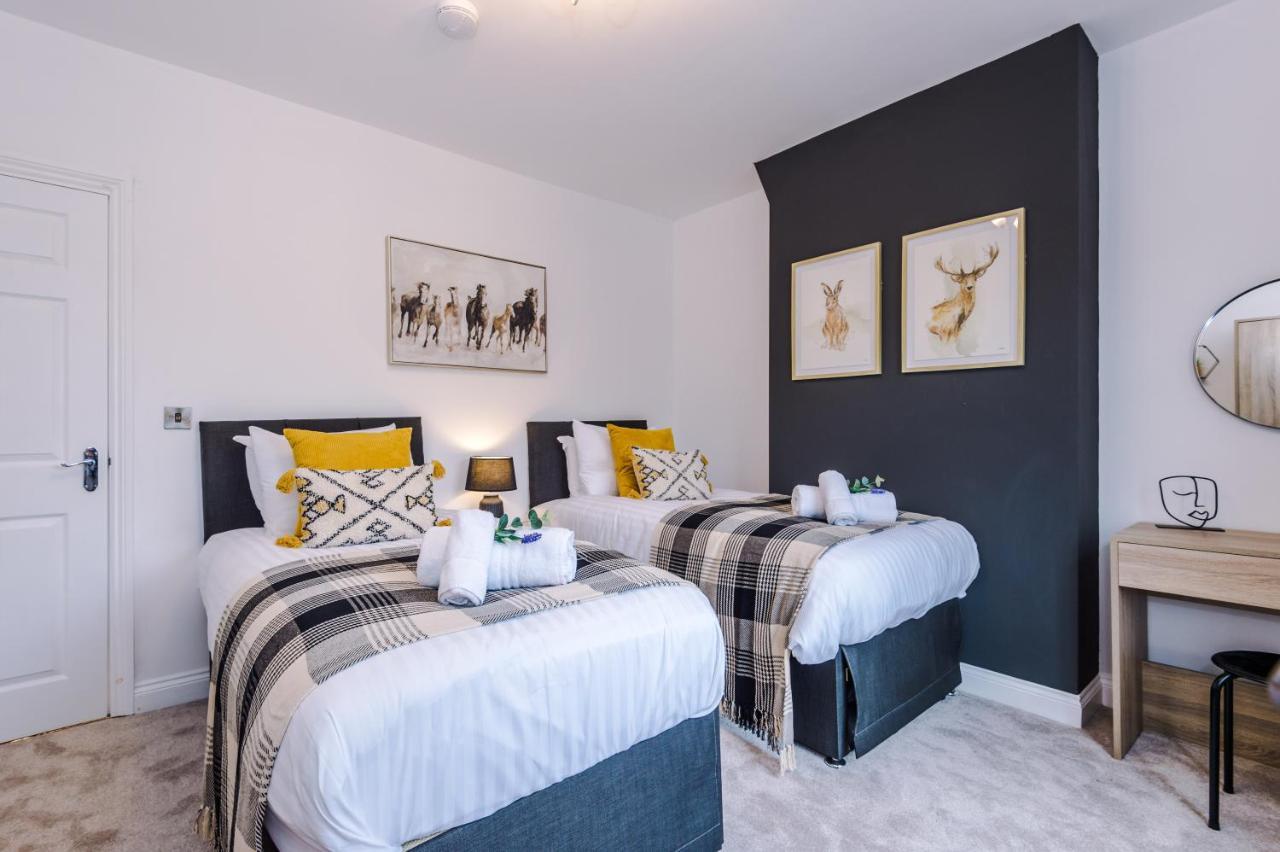 Stunning 3-Bed Home In Nantwich By 53 Degrees Property - Amazing Location, Ideal For Groups - Sleeps 6 エクステリア 写真