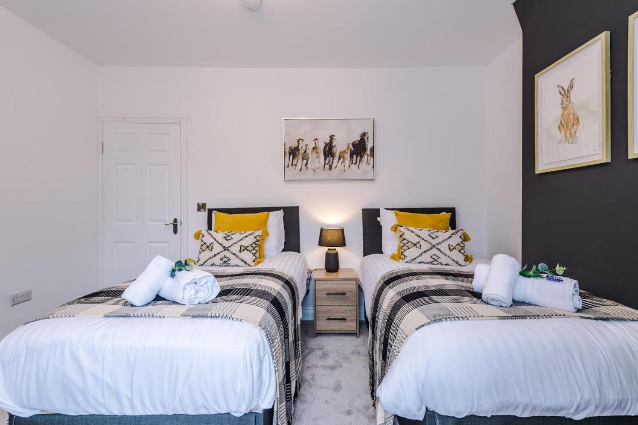 Stunning 3-Bed Home In Nantwich By 53 Degrees Property - Amazing Location, Ideal For Groups - Sleeps 6 エクステリア 写真